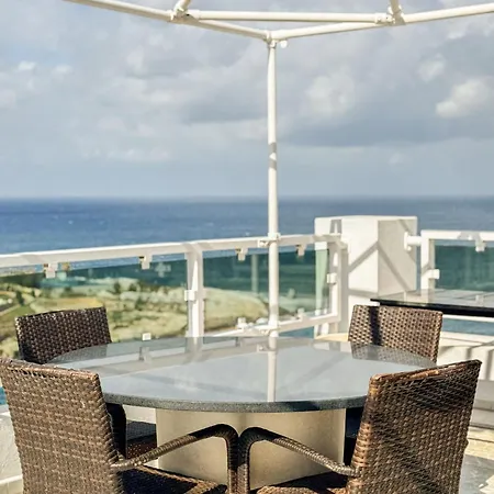 Apartment Elegant Penthouse With 5 Terraces & 180 Views In St Julian's By Solea