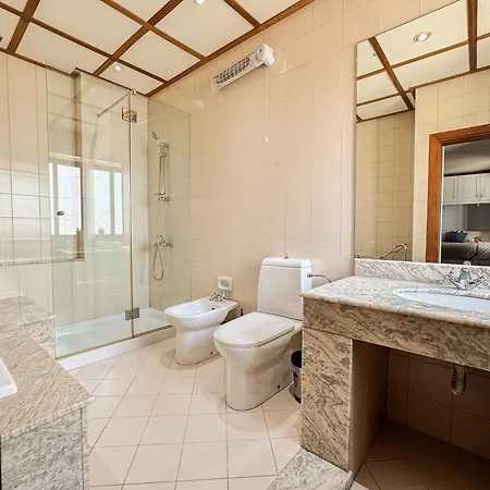 Elegant Penthouse With 5 Terraces & 180 Views In St Julian's By Solea Apartment *