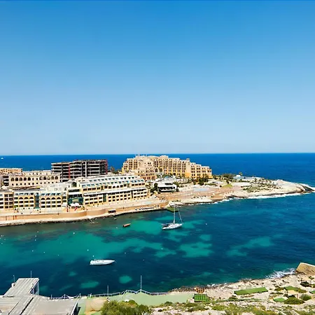 Apartment Elegant Penthouse With 5 Terraces & 180 Views In St Julian's By Solea