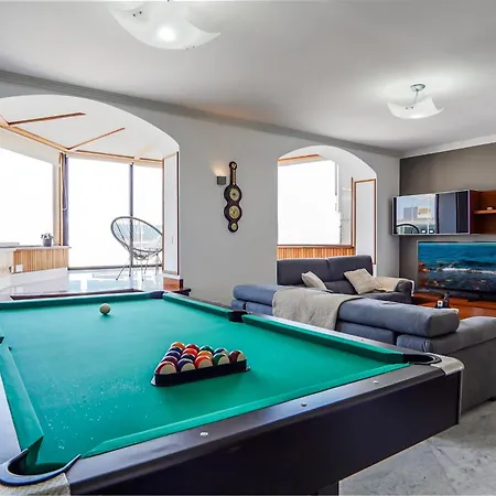 Elegant Penthouse With 5 Terraces & 180 Views In St Julian's By Solea Apartment *