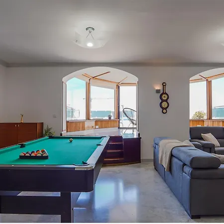 Elegant Penthouse With 5 Terraces & 180 Views In St Julian's By Solea Apartment Saint Julian's